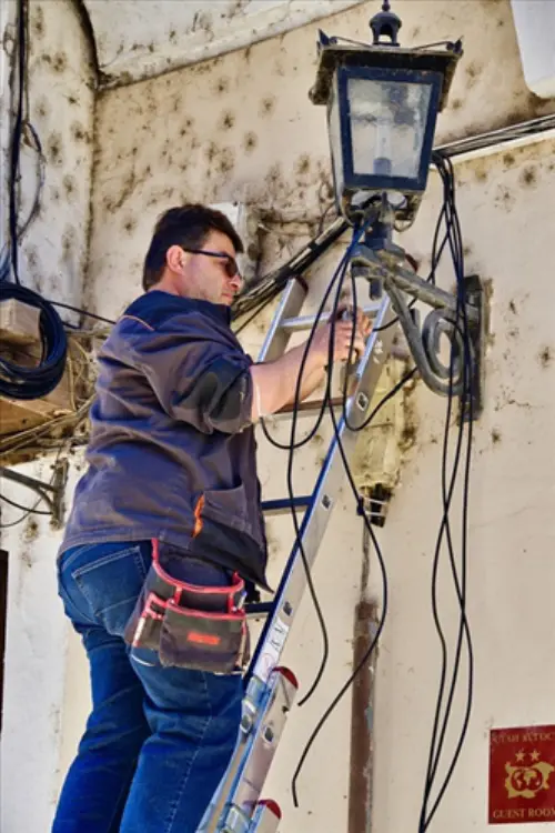 Electrician-Services--in-Baton-Rouge-Louisiana-electrician-services-baton-rouge-louisiana-3.jpg-image